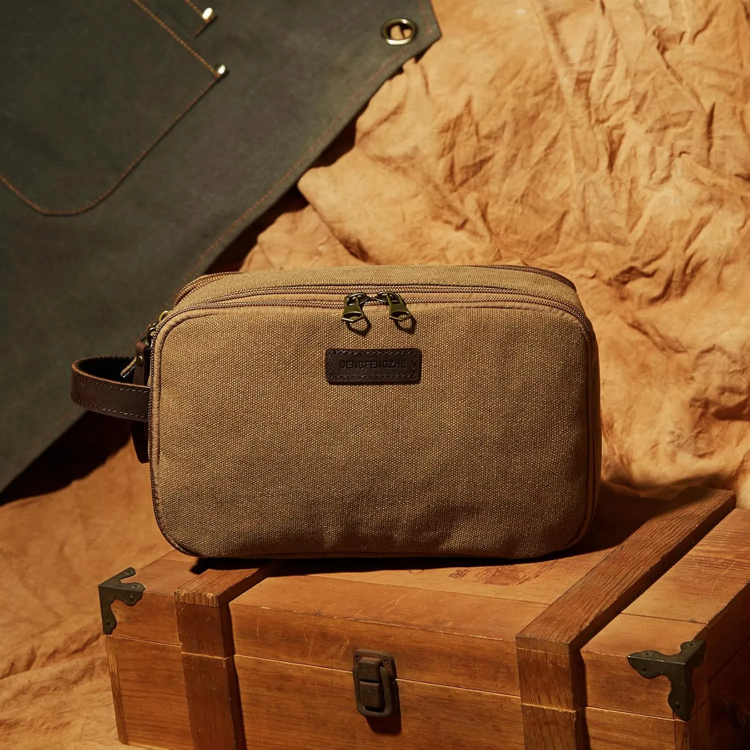 Toiletry Bag for Men,Canvas Travel Toiletry Organizer Dopp Kit Large Capacity Water Resistant Shaving Bag for Toiletries Accessories (Brown, Medium)